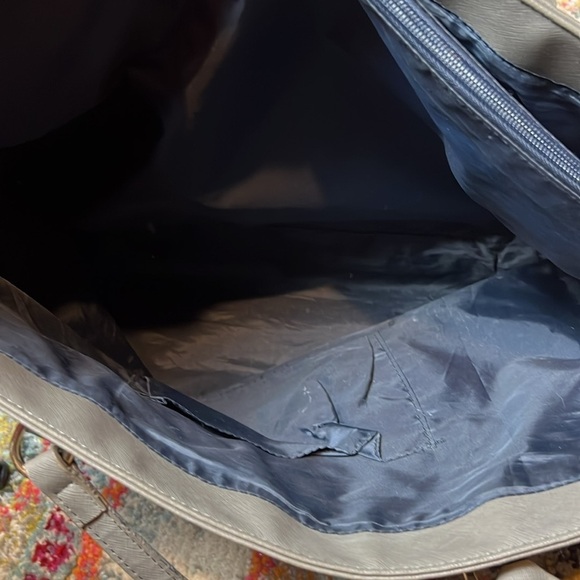 Tommy Hilfiger ShoulderTote Purse - Picture 8 of 9